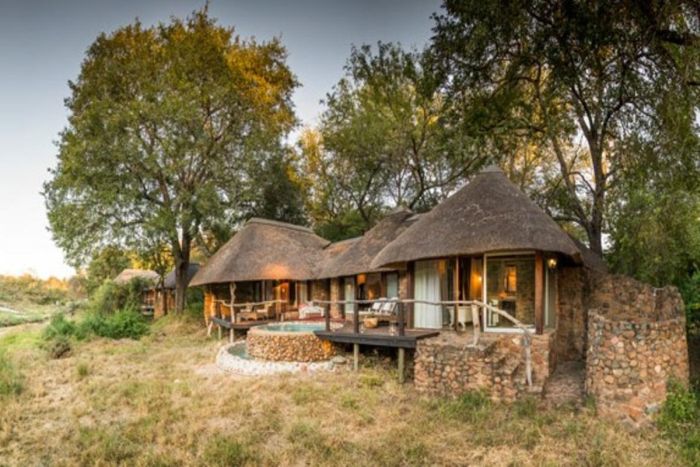 Cedarberg-africa-Dulini-Safari-lodge-suite-exterior