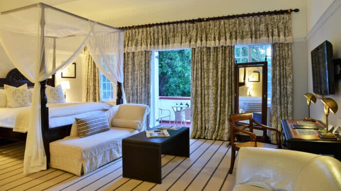 Cedarberg Travel | Victoria Falls Hotel
