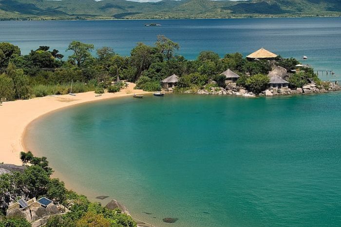 Cedarberg Travel | Kaya Mawa on Lake Malawi