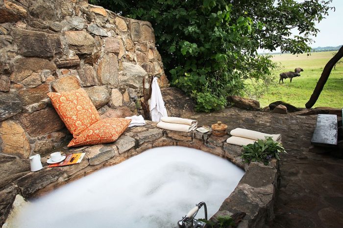Cedarberg Travel | Apoka Safari Lodge