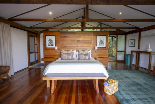 Makakatana Bay Lodge