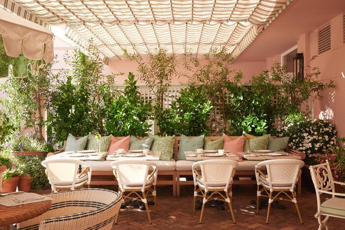 Cedarberg Travel | Belmond Mount Nelson Hotel