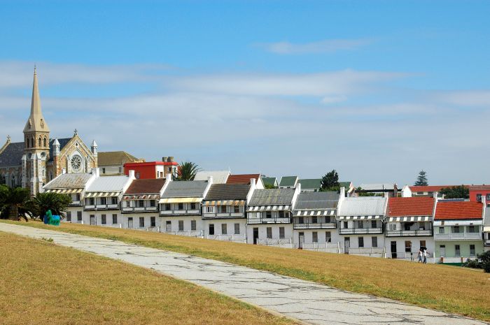 Port-Elizabeth-Donkin-houses-700