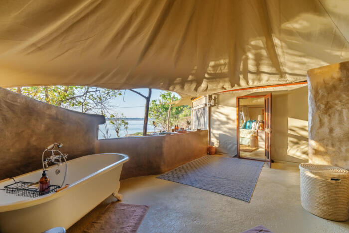 Cedarberg Travel | Chongwe River Camp