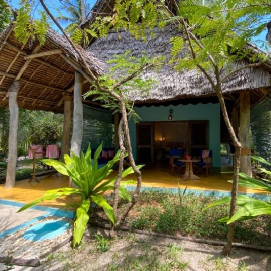 Cedarberg Travel | Butiama Beach Lodge