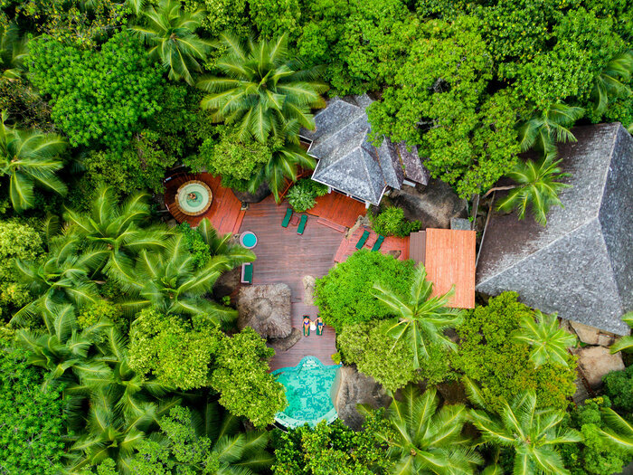 Cedarberg Travel | Hilton Labriz Resort & Spa