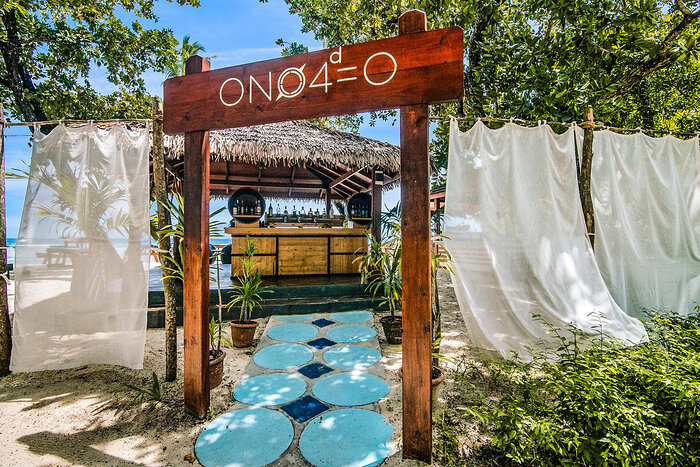 Cedarberg Travel | Hilton Labriz Resort & Spa