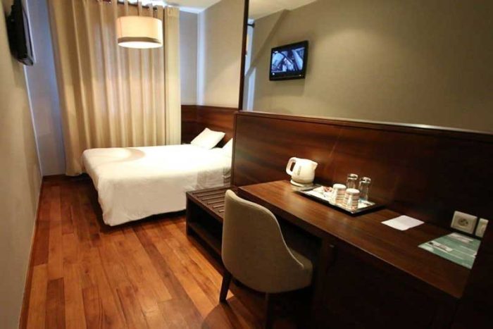 Cedarberg Travel | Hotel Du Louvre