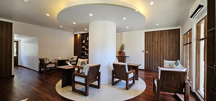 Cedarberg Travel | Hilton Labriz Resort & Spa