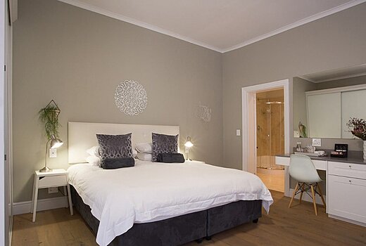 Summerwood Guest House