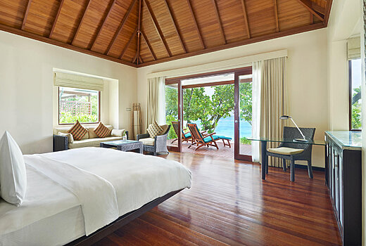 Hilton Labriz Resort & Spa