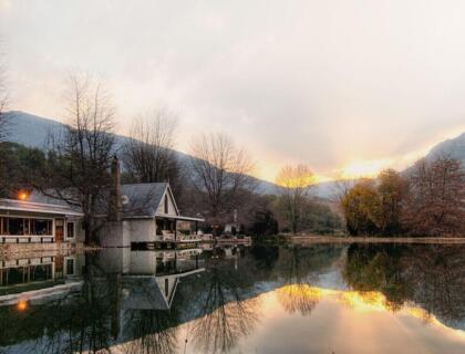 cleopatra-mountain-farmhouse-lake