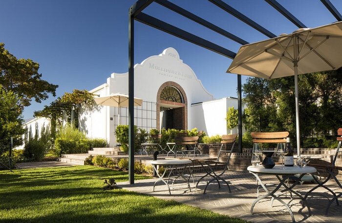 Cedarberg Travel | Le Quartier Français