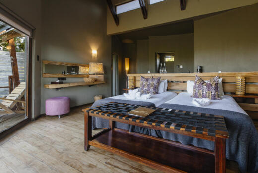 Rhino Ridge Safari Lodge