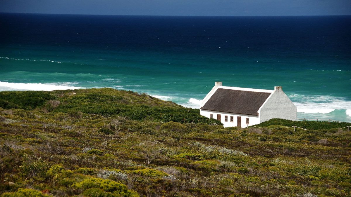 De-Hoop-lonely-cottage-SS