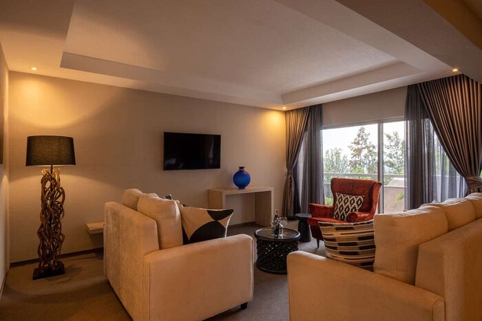Cedarberg Travel | Hotel Des Mille Collines