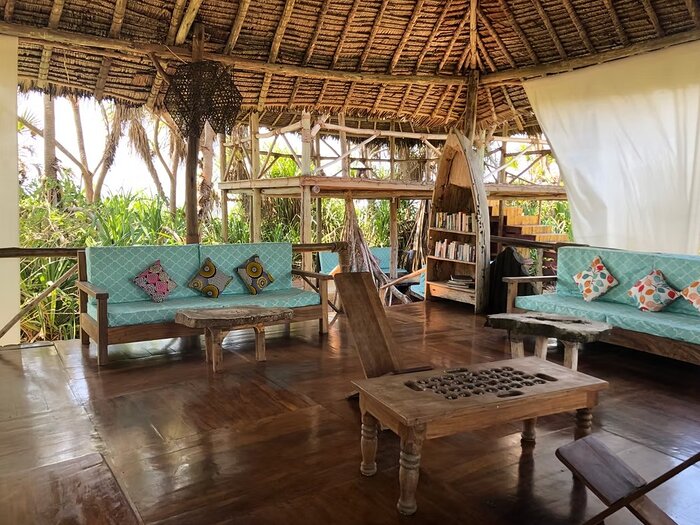 Cedarberg Travel | Saadani Safari Lodge