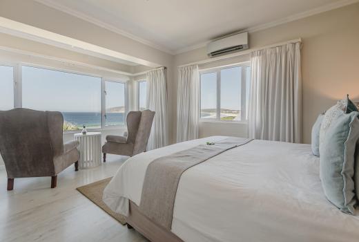 Robberg Beach Lodge