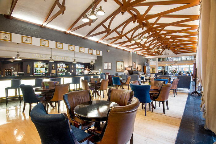 Cedarberg Travel | Commodore Hotel