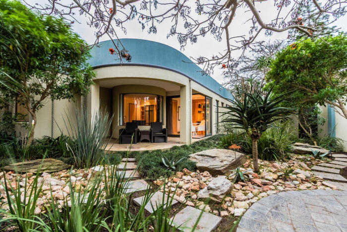 Cedarberg Travel | No5 Boutique Art Hotel