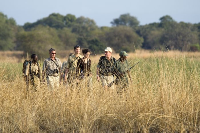 Zambia-walking-safaris-Robin-Pope-700