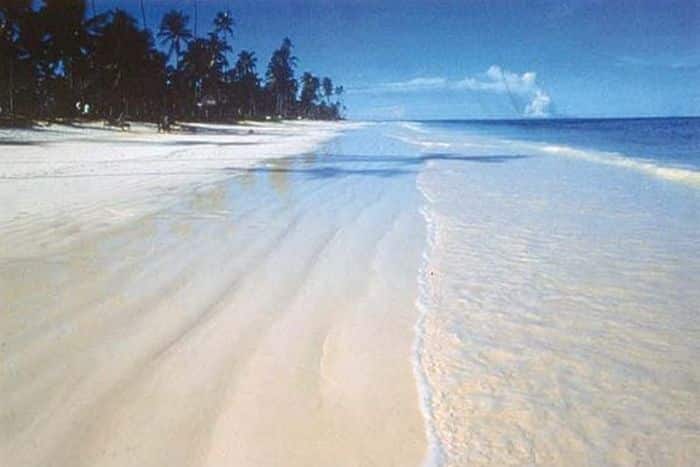 Cedarberg-Africa-Zanzibar-beach-700