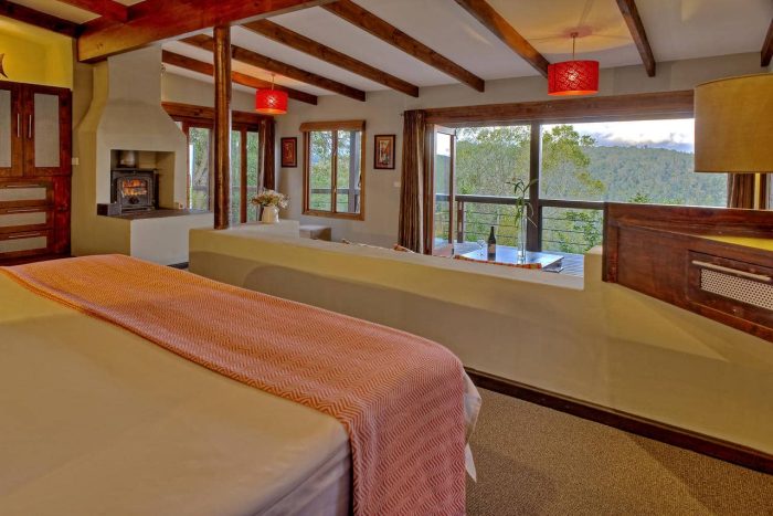 Cedarberg Travel | Hog Hollow Country Lodge
