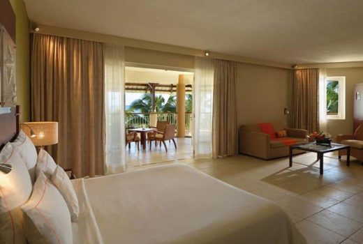 Victoria Beachcomber Resort & Spa