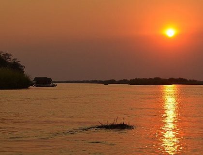 Caprivi-Strip-Hakusembe-River-Lodge-sunset