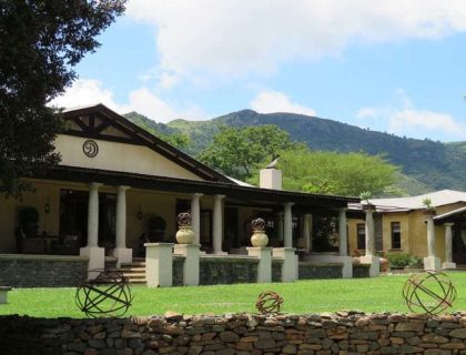 Dawsons-lodge-exterior-1