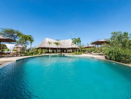 Finch-Hattons-Camp-Pool-700