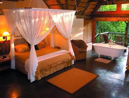 Hluhluwe-River-Lodge-honeymoon-chalet-interior