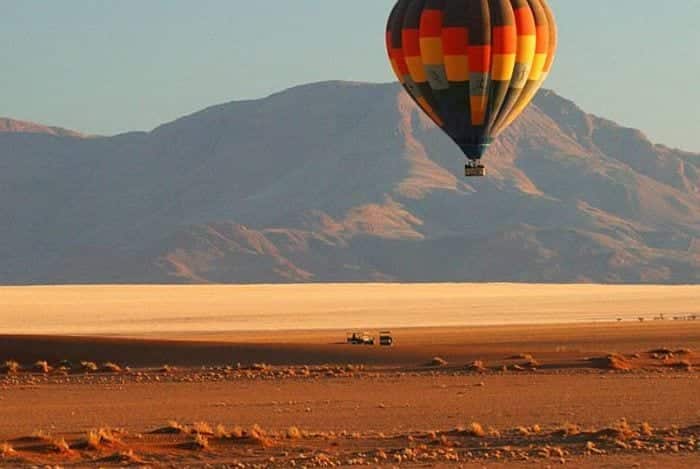 Hot air ballooning safari in Namib