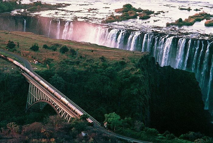 Cedarberg Travel | Rovos Rail Victoria Falls to Pretoria Luxury train journey