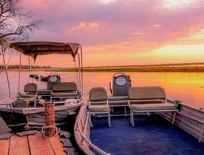 Royal-Zambezi-Lodge-boating