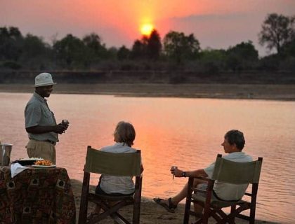 Tafika-Camp-drinks-by-river