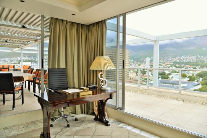 Cedarberg Travel | Taj Cape Town