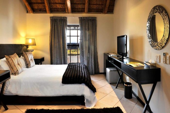 Cedarberg Travel | Grande Roche Hotel