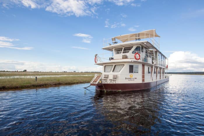 Cedarberg Travel | Pangolin Voyager Houseboat