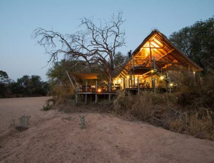 rhino_post_safari_lodge_-_41-_photo_credit_guy_upfold.jpg
