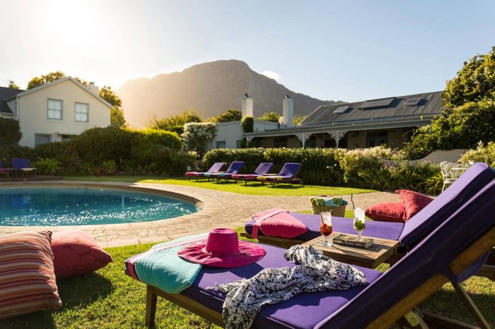 Cedarberg Travel | Le Quartier Français