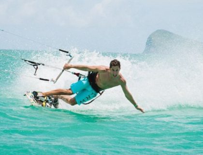 Mauritius North coast hotels - kite-surfing