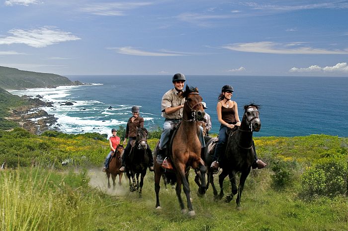 Horse-riding on Pezula estate on a Knysna holiday