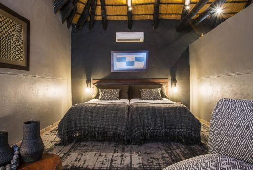 Ai Aiba Rock Painting Lodge