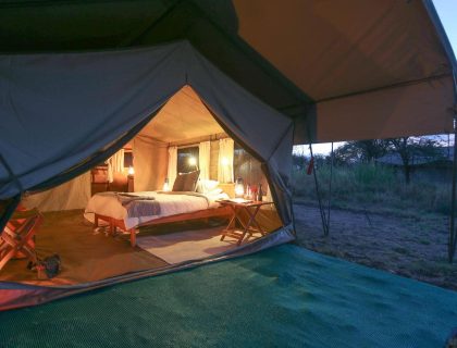 snwc_tent_interior_evening_21.jpg