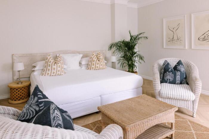 Cedarberg Travel | Auberge Burgundy