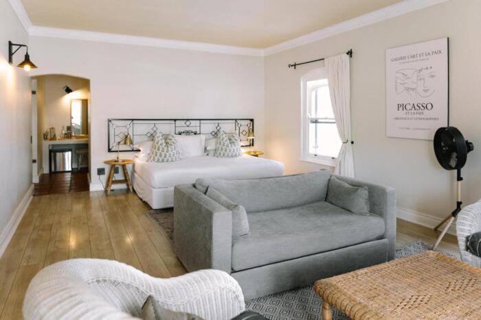 Cedarberg Travel | Auberge Burgundy