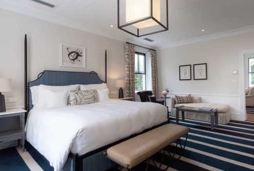 Deluxe Garden Cottages Suites