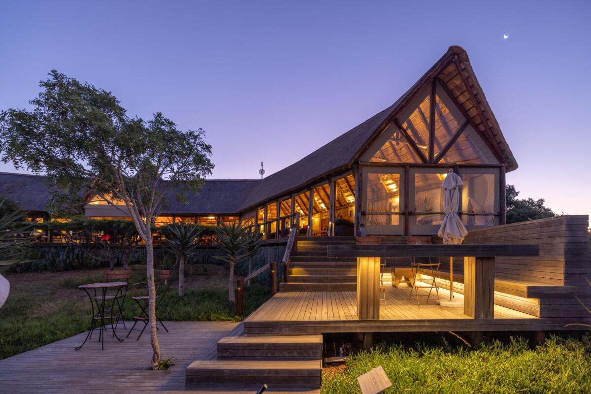 Cedarberg Travel | Amakhala Bush Lodge