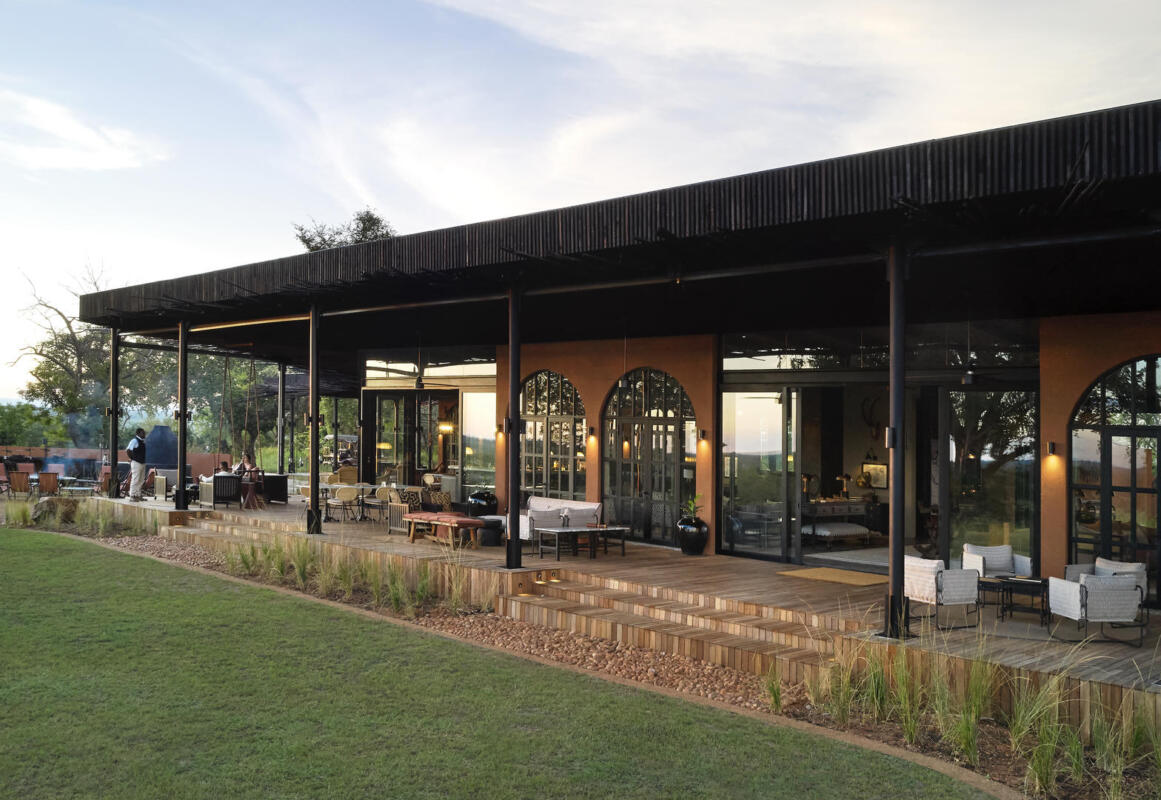 Cedarberg Travel | Chichele Presidential Lodge